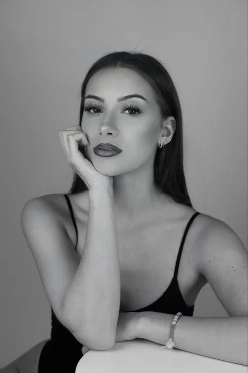 Manon Couttier profile