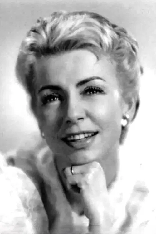 Élina Labourdette profile