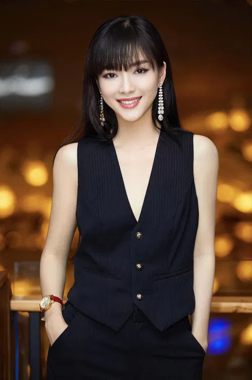 Đinh Hương profile