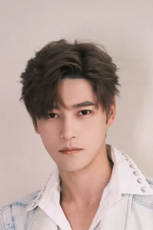 Liang Xuefeng profile