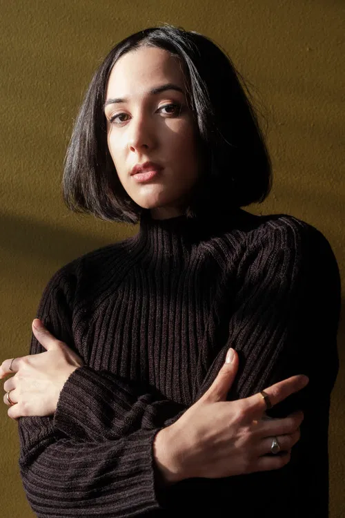 Josy Soriano profile