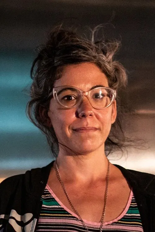 Julia Lenzberg profile