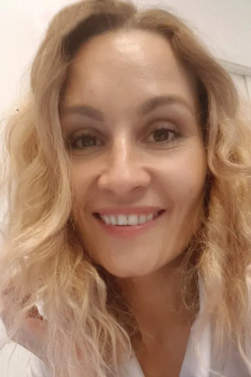 Eva Nádaždyová profile