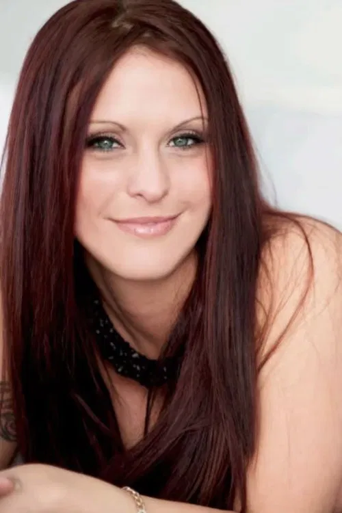 Ameara Lavey profile