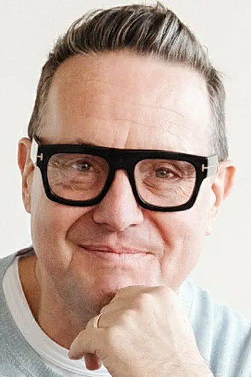 Peter Lorimer profile