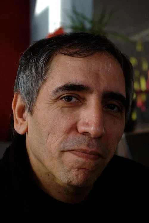 Mohsen Makhmalbaf profile