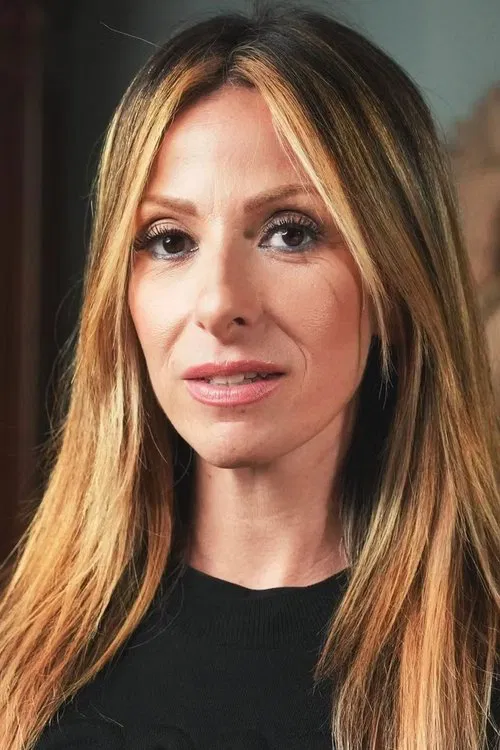 Gülcan Kamps profile