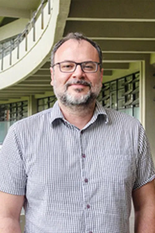 Milton do Prado profile