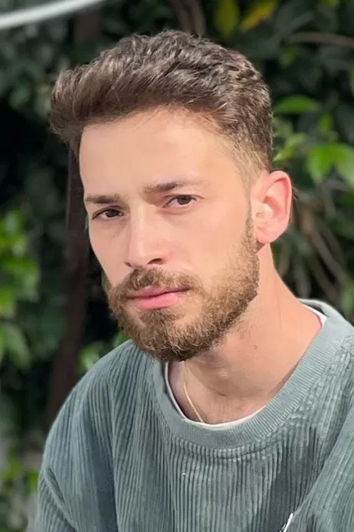 Hugo Leitão profile