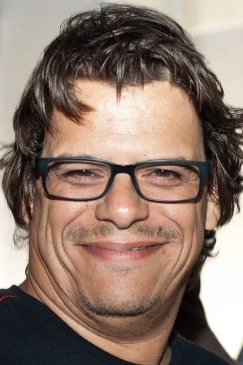 Paulo Lázaro profile