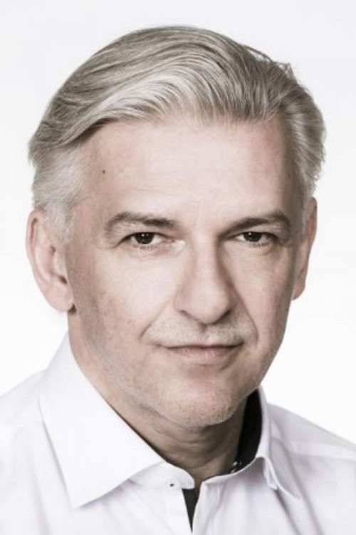 Róbert Alföldi profile