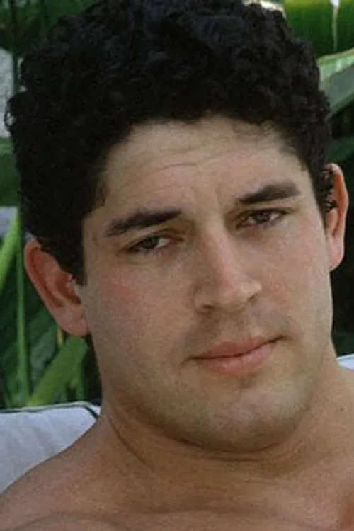 Chris Onasis profile