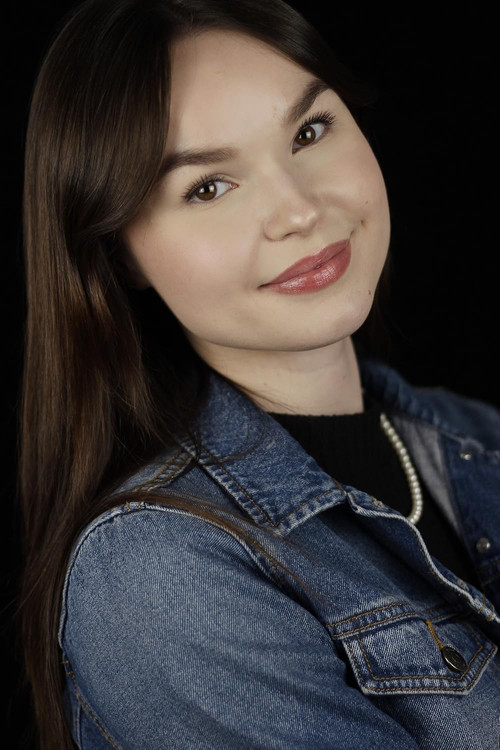 Deanna Dressel profile