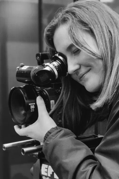 Lola Galván profile