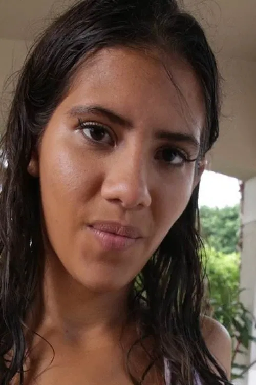 Victoria Valencia profile