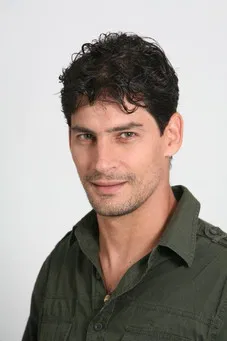 Adrián Mas profile