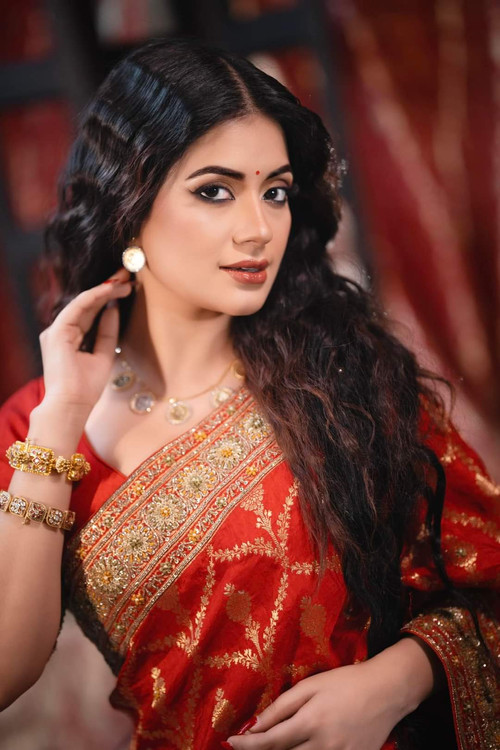 Mondira Chakroborty profile