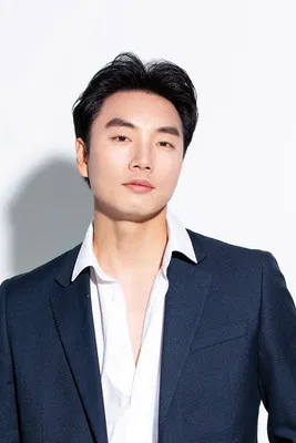 Sung Yeon Ho profile