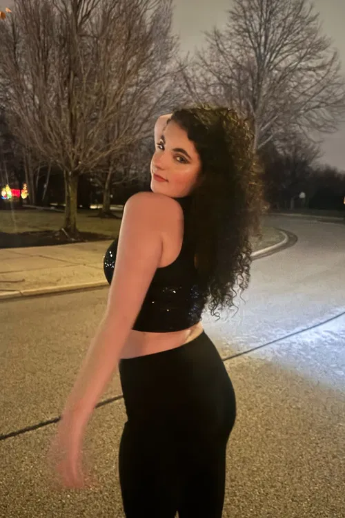 Kylie Rose Collins profile