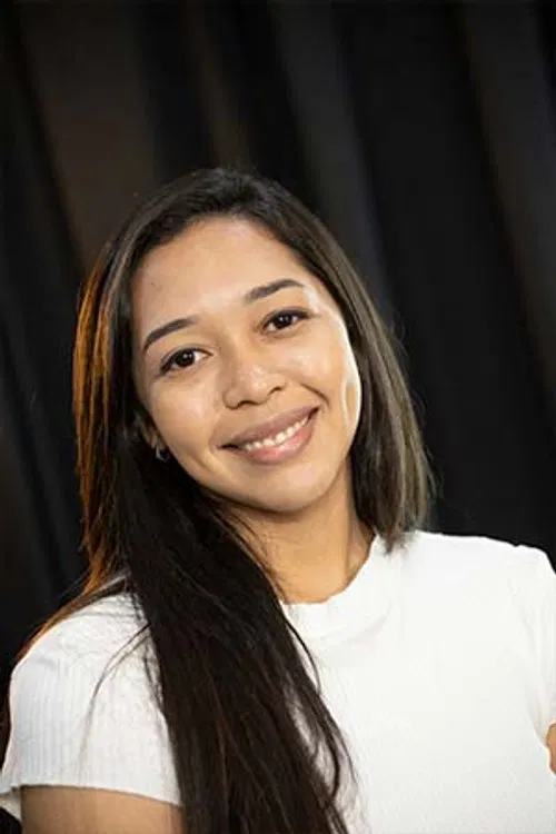 Denise Espíndola profile