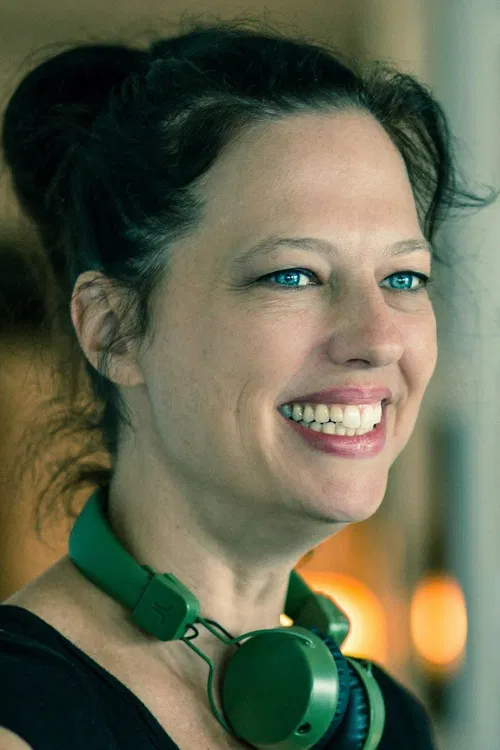 Sophie Lambert profile