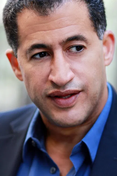 Amr El-Bayoumi profile