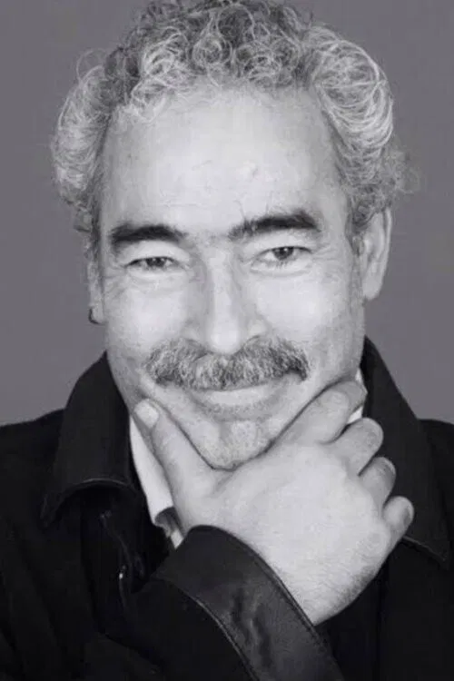 Alonso Echánove profile