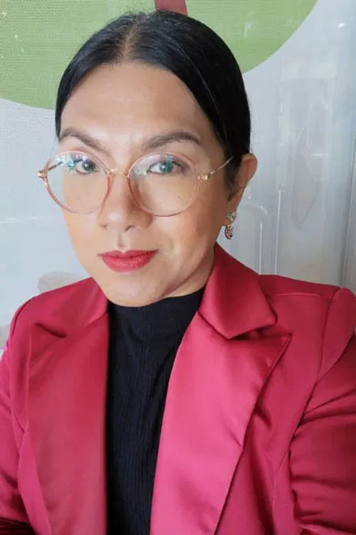 Tanwarin Sukkhapisit profile