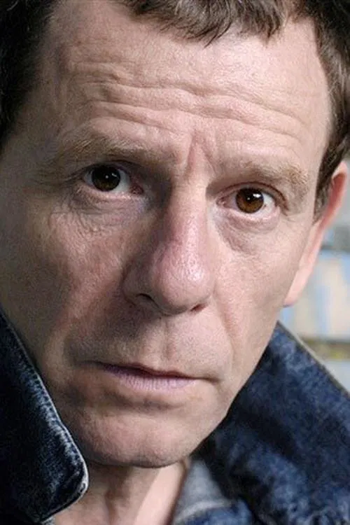 Jean-Paul Comart profile