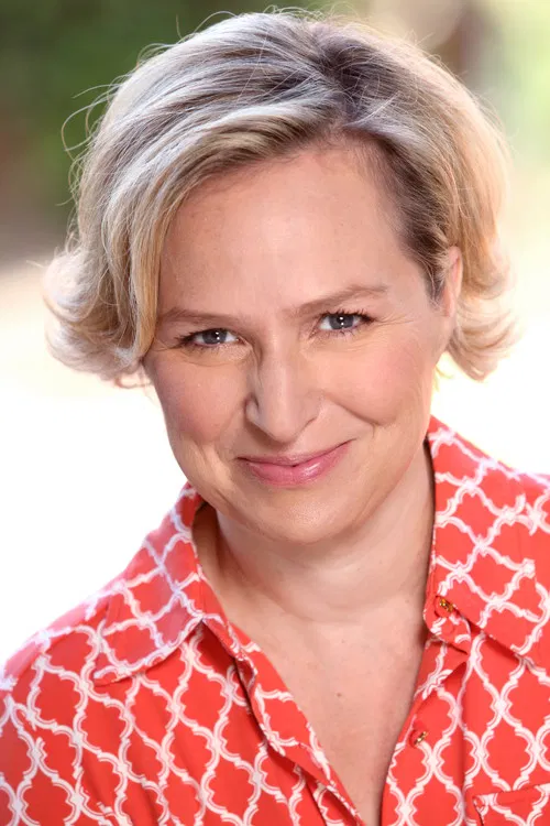 Christine Elliott profile