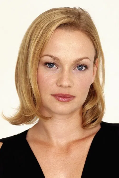 Samantha Mathis profile
