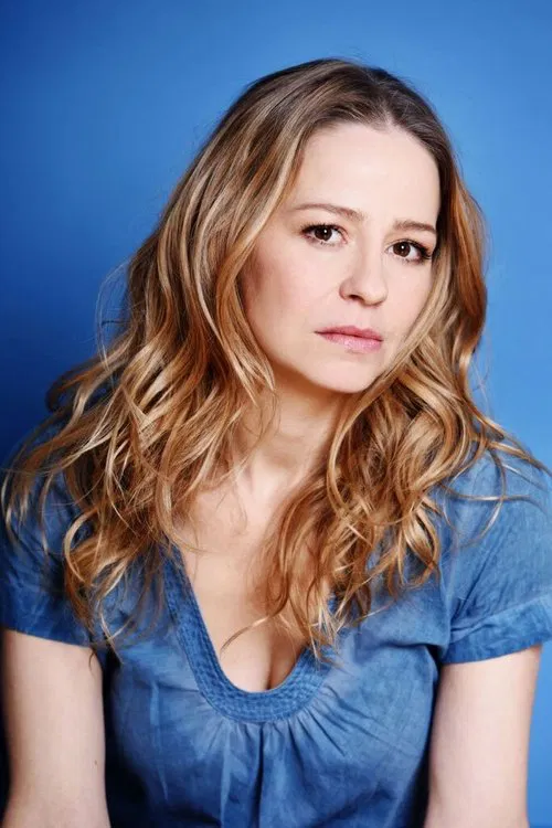 Theresa Scholze profile