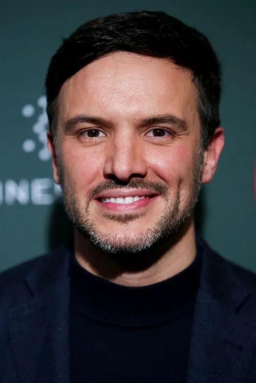 Alejandro de la Madrid profile