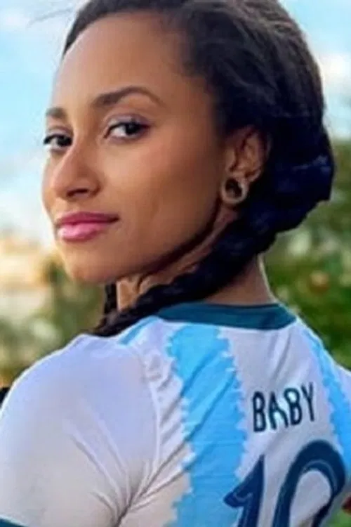 Yazmin Royal profile