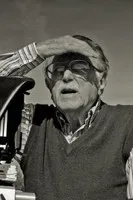 Julius Shulman profile