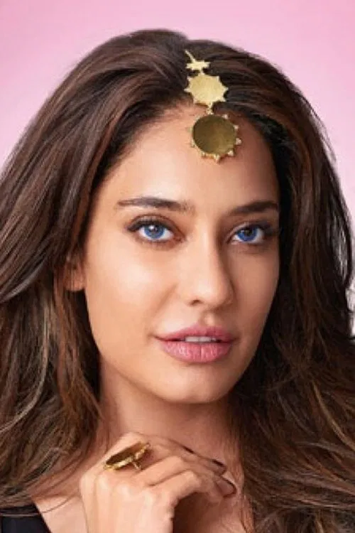 Lisa Haydon profile