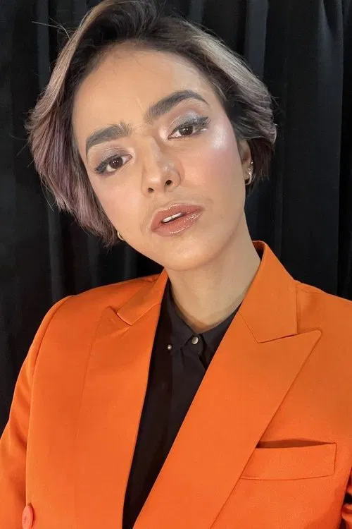 Azizah Hanum profile