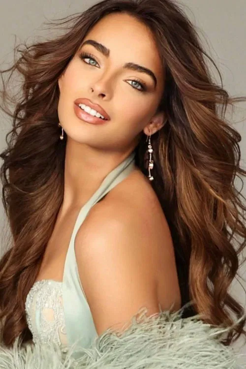 Raynah Hudson profile