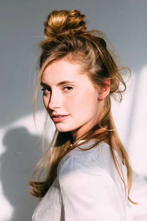 Annie Hamilton profile