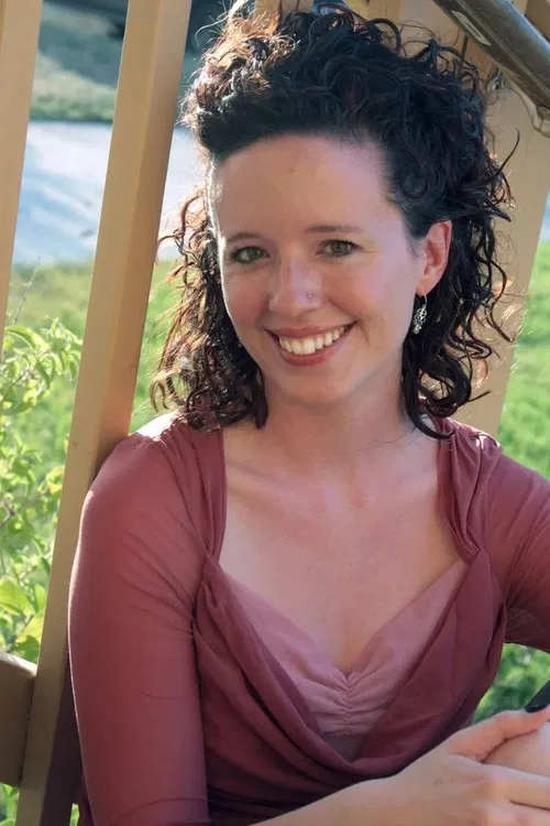 Lindsay Benesh profile