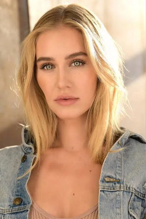 Andrea Bucko profile