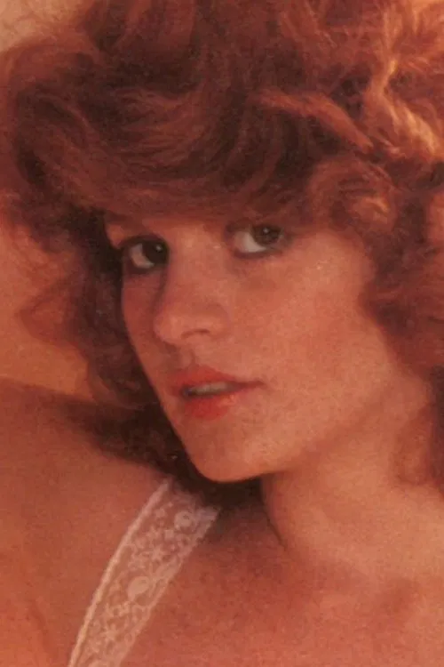 Lisa De Leeuw profile