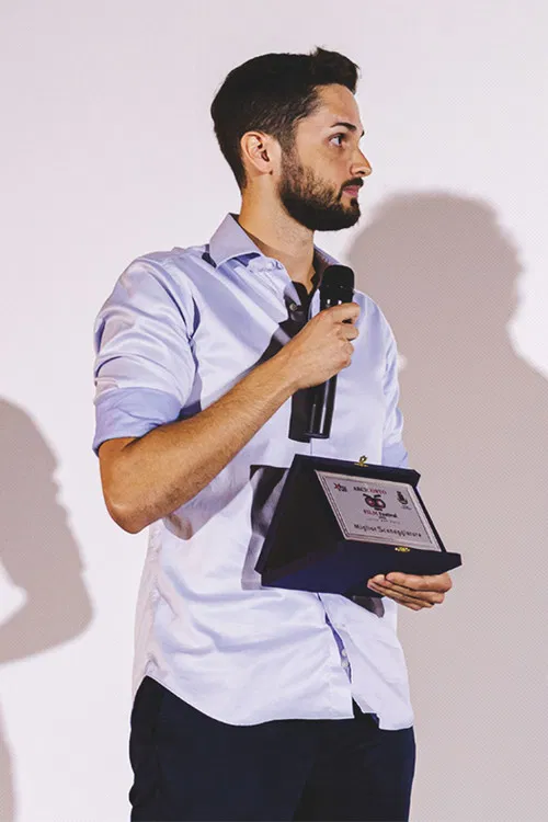 Julien Giovani Stainier profile