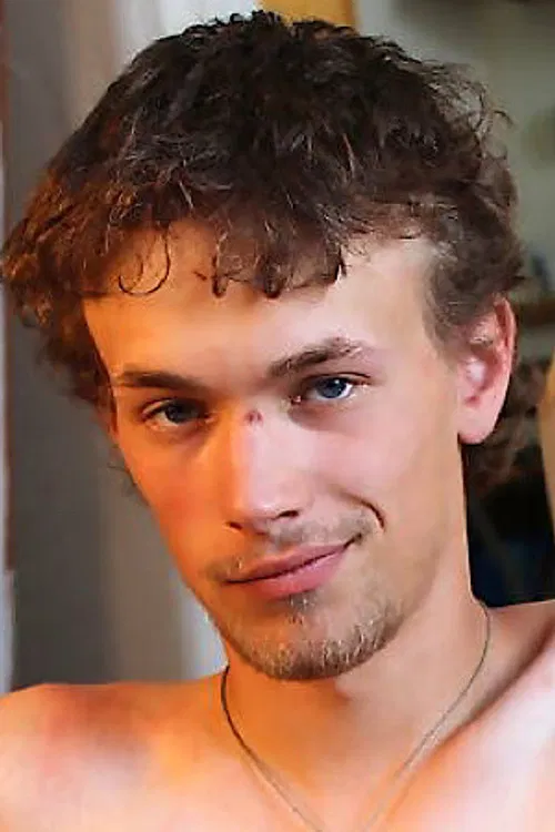 Logan Hughes profile