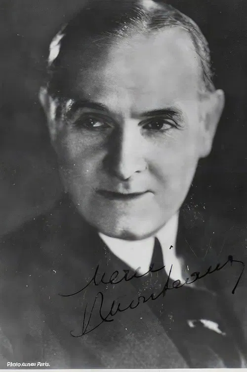 Roger Monteaux profile