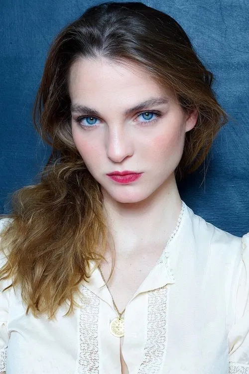 Adèle Simphal profile