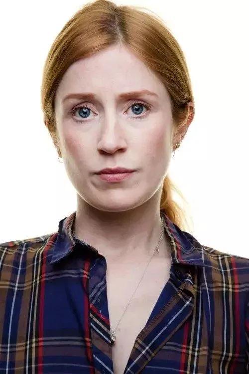 Elly Condron profile