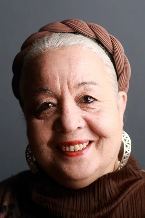 Izza Génini profile