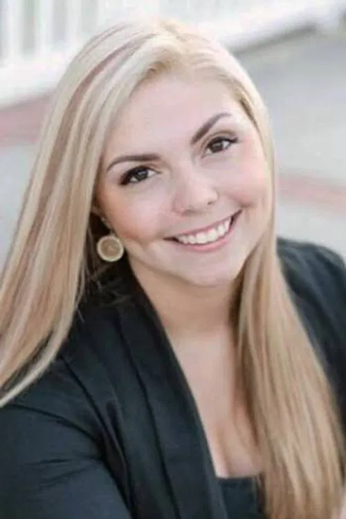 Stephanie Town profile