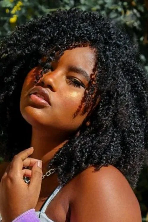 Yasmin Londuik profile